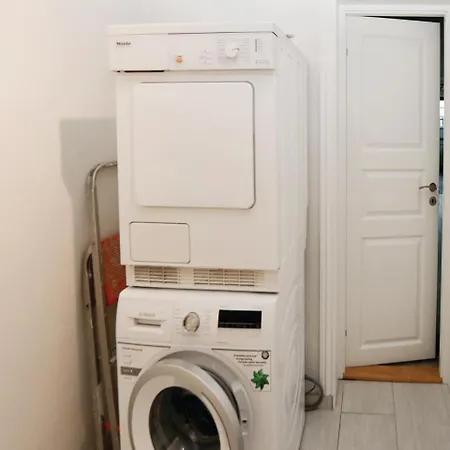 Two-bedroom In Apartamento